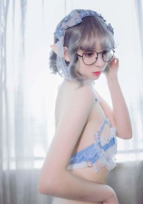偷拍盗摄女澡堂洗澡视频_720全集免费播放
